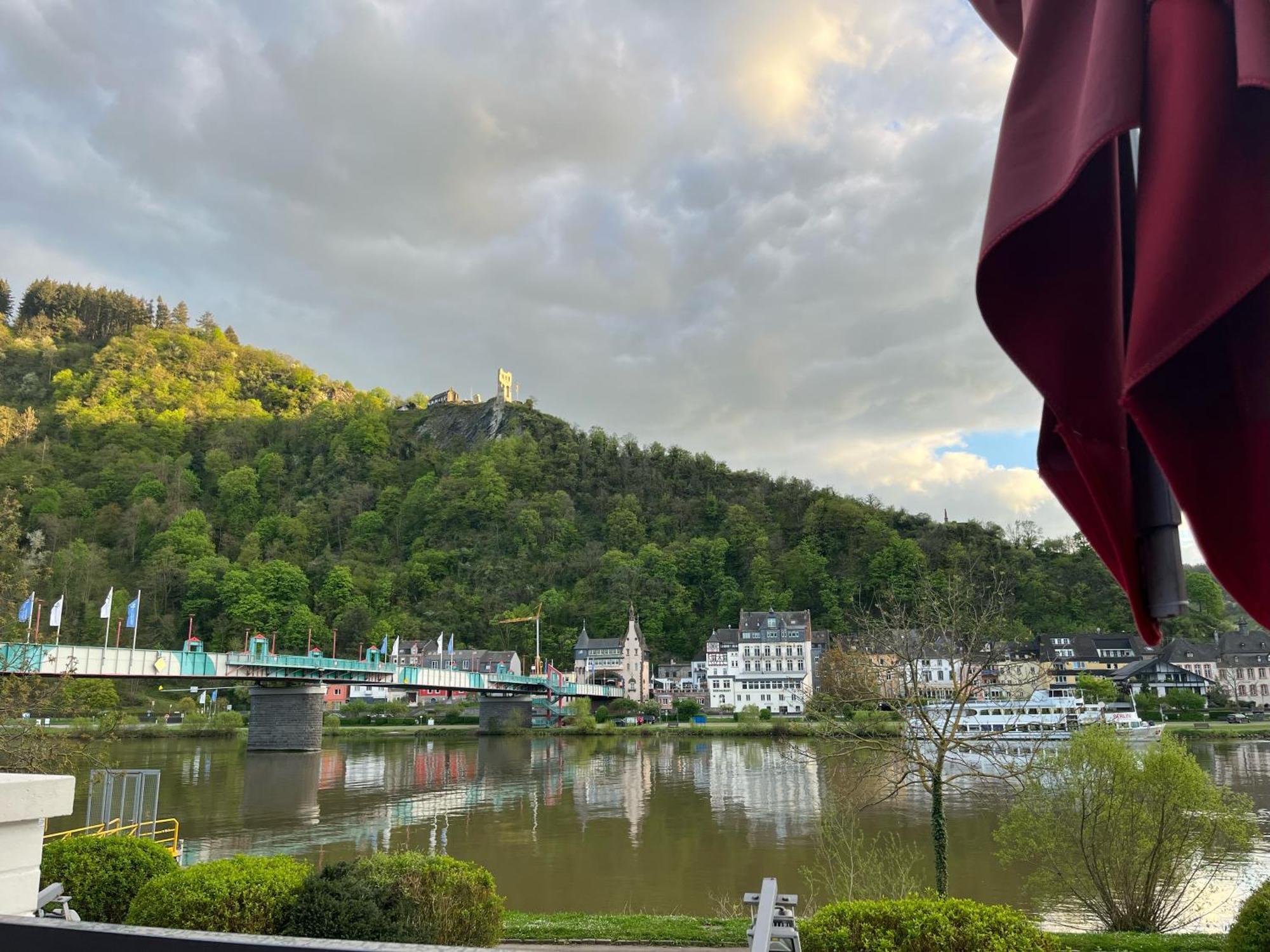 Vis-A-Vis Apartments Traben-Trarbach Esterno foto
